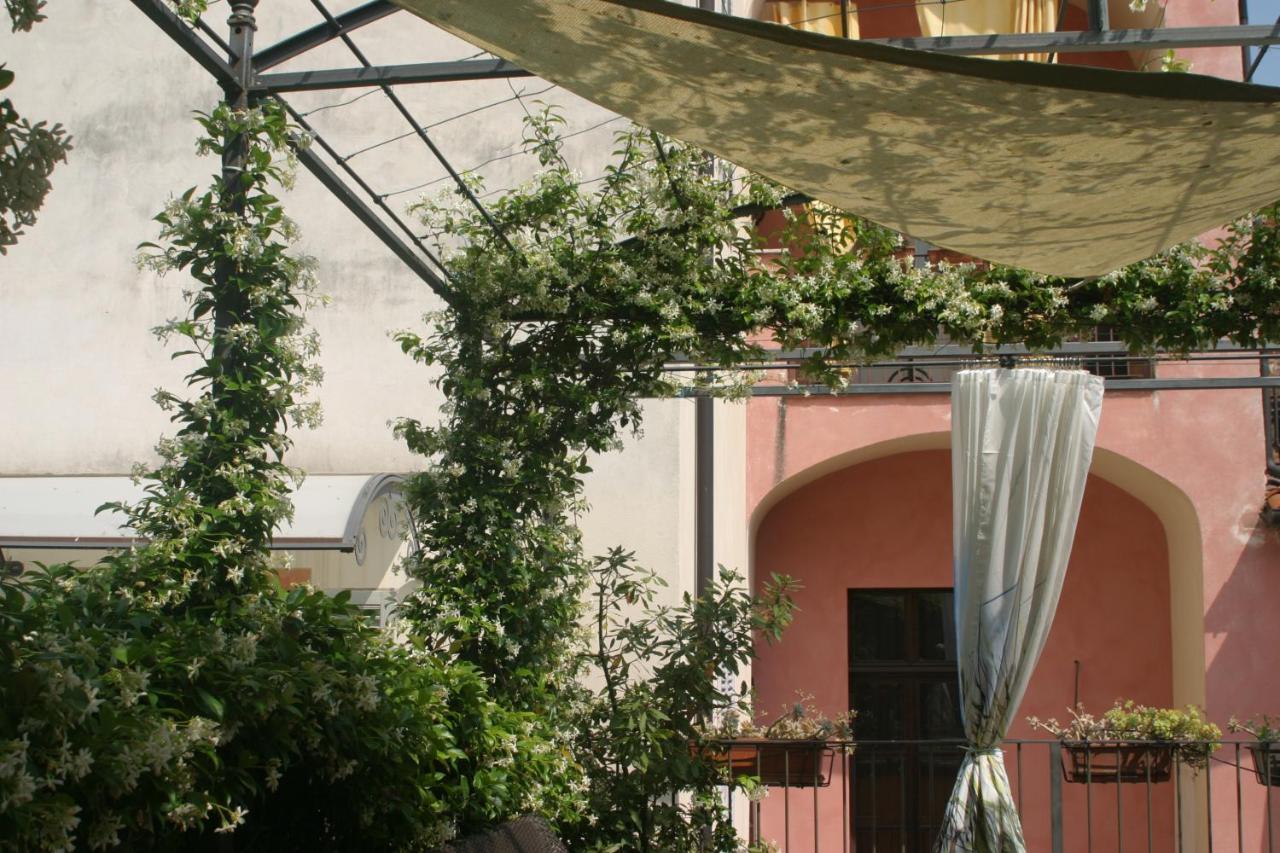Lori'S Inn Mondovi Ngoại thất bức ảnh